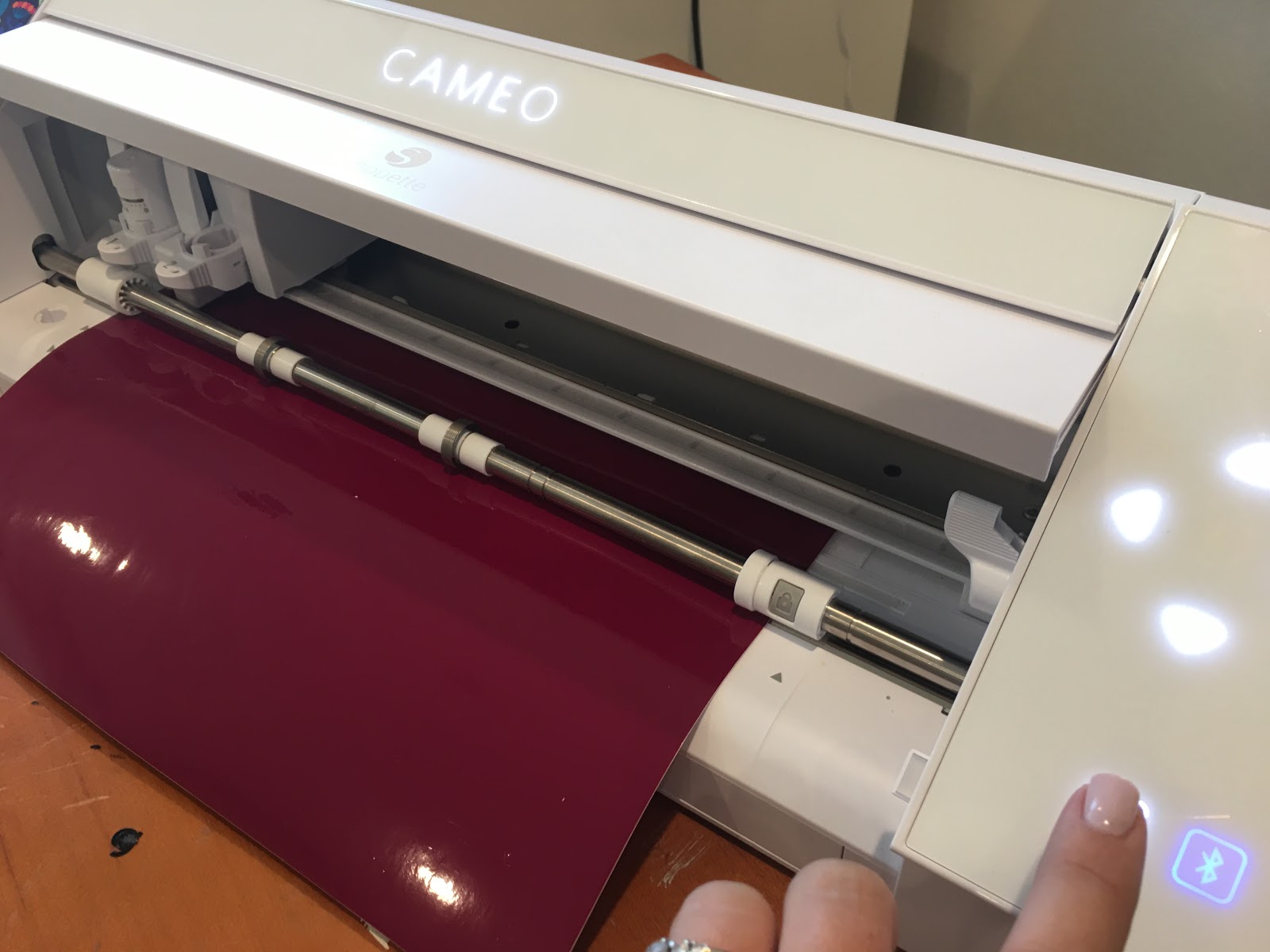 silhouette+cameo+4+feed+vinyl-411739579